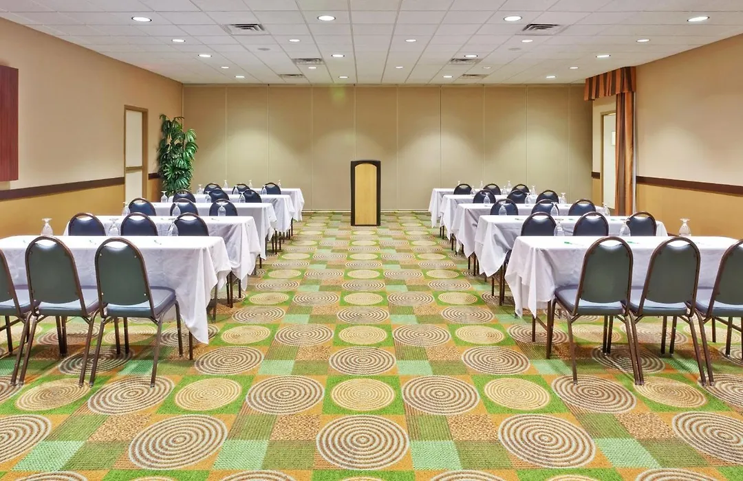 Holiday Inn Bloomington-University Area By Ihg-1
